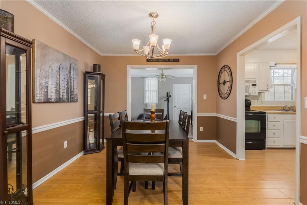 128 Foxdale Road King, NC 27021 - Photo 8 of 25
