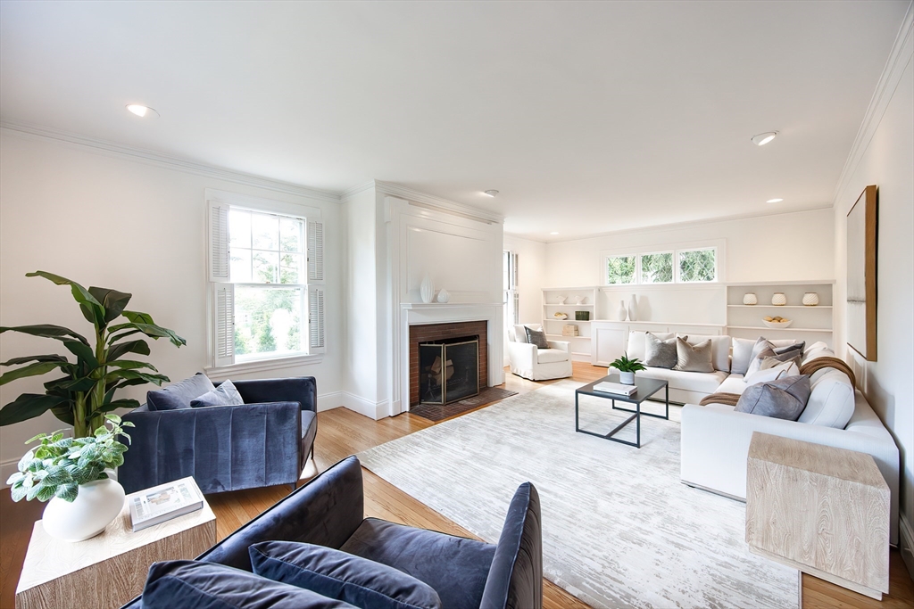 33 Birch Hill Road Newton, MA 02465 - Photo 3 of 29 Gallery Image 3