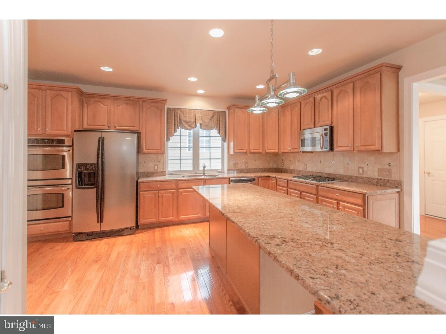 1674 Silver Birch Road Huntingdon Valley, PA 19006 - Photo 11 of 24 Kitchen