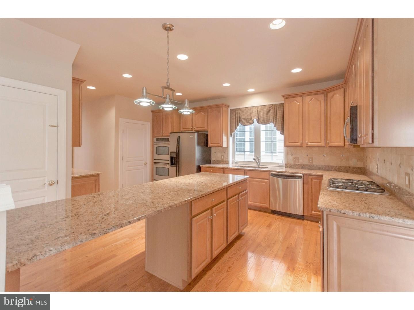 1674 Silver Birch Road Huntingdon Valley, PA 19006 - Photo 12 of 24 Kitchen
