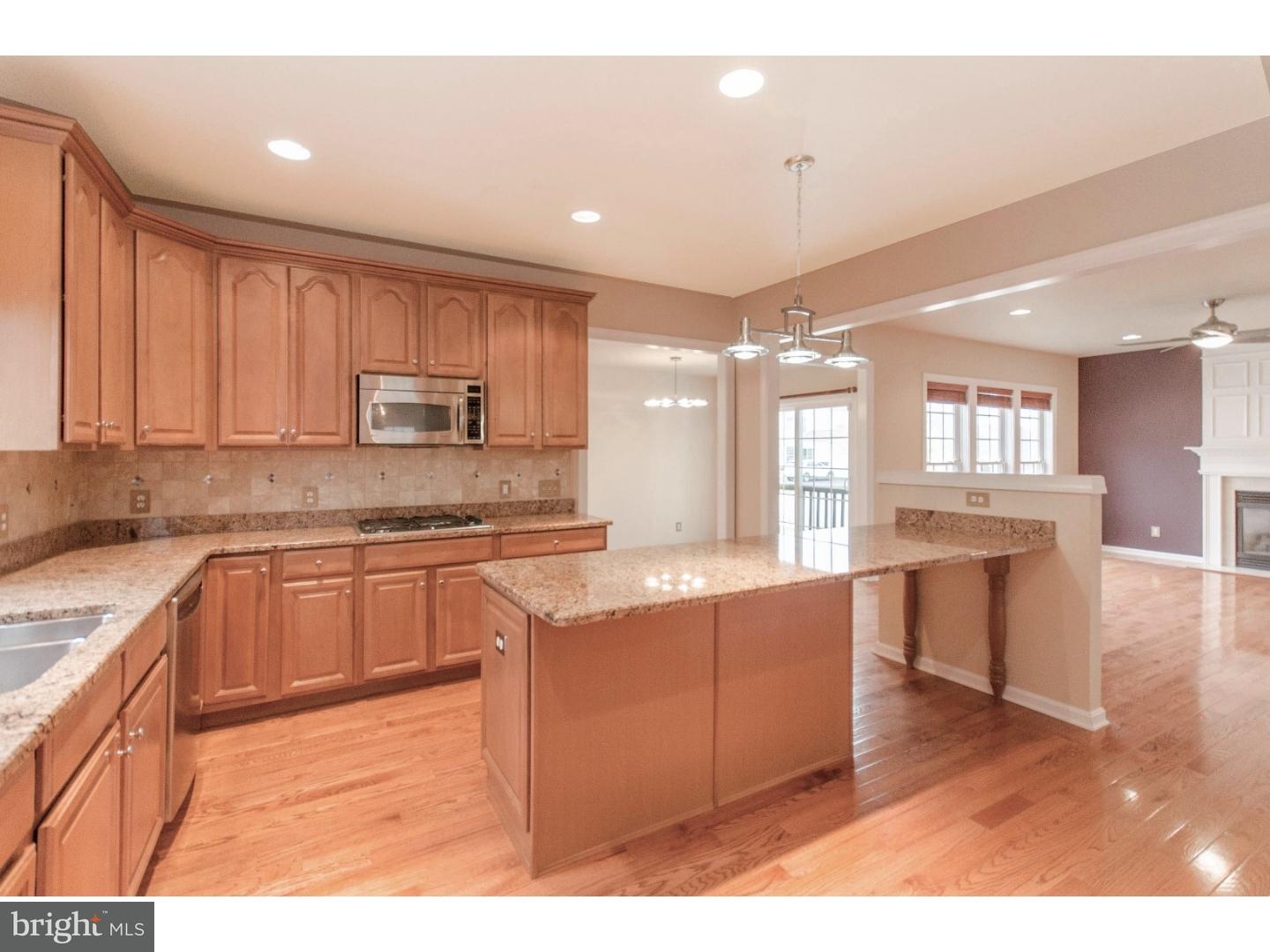 1674 Silver Birch Road Huntingdon Valley, PA 19006 - Photo 13 of 24 Kitchen