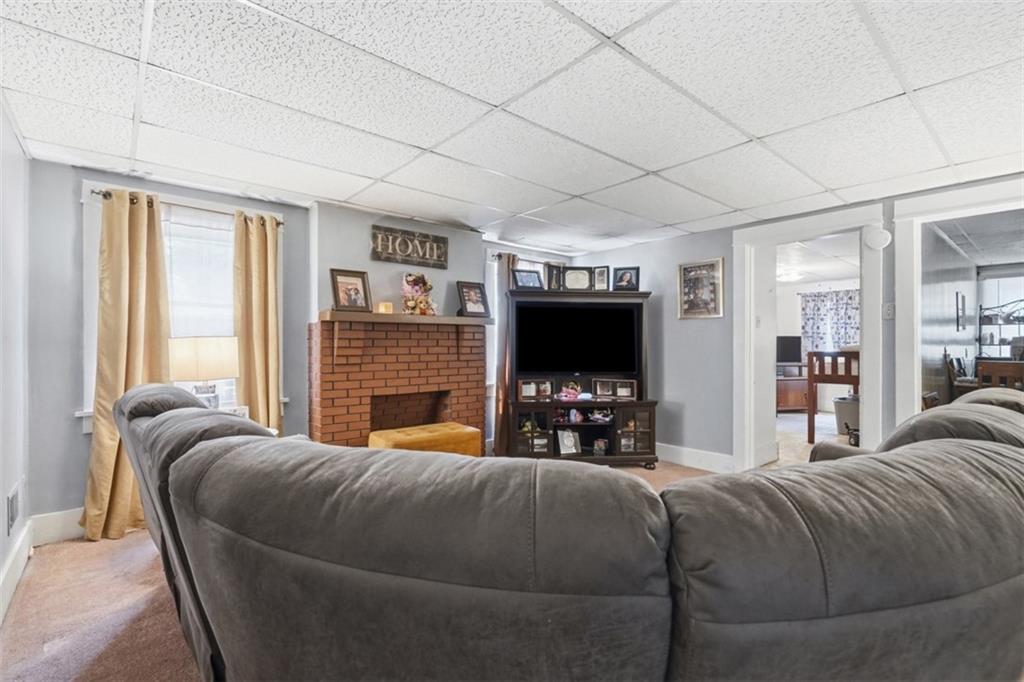 19 Singer Avenue McKees Rocks, PA 15136 - Photo 31 of 48