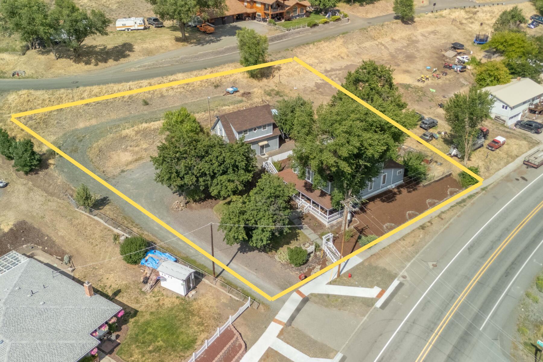 206 Front Street Prairie City, OR 97869 - Photo 52 of 77 Slightly sloped with easy access to the north level