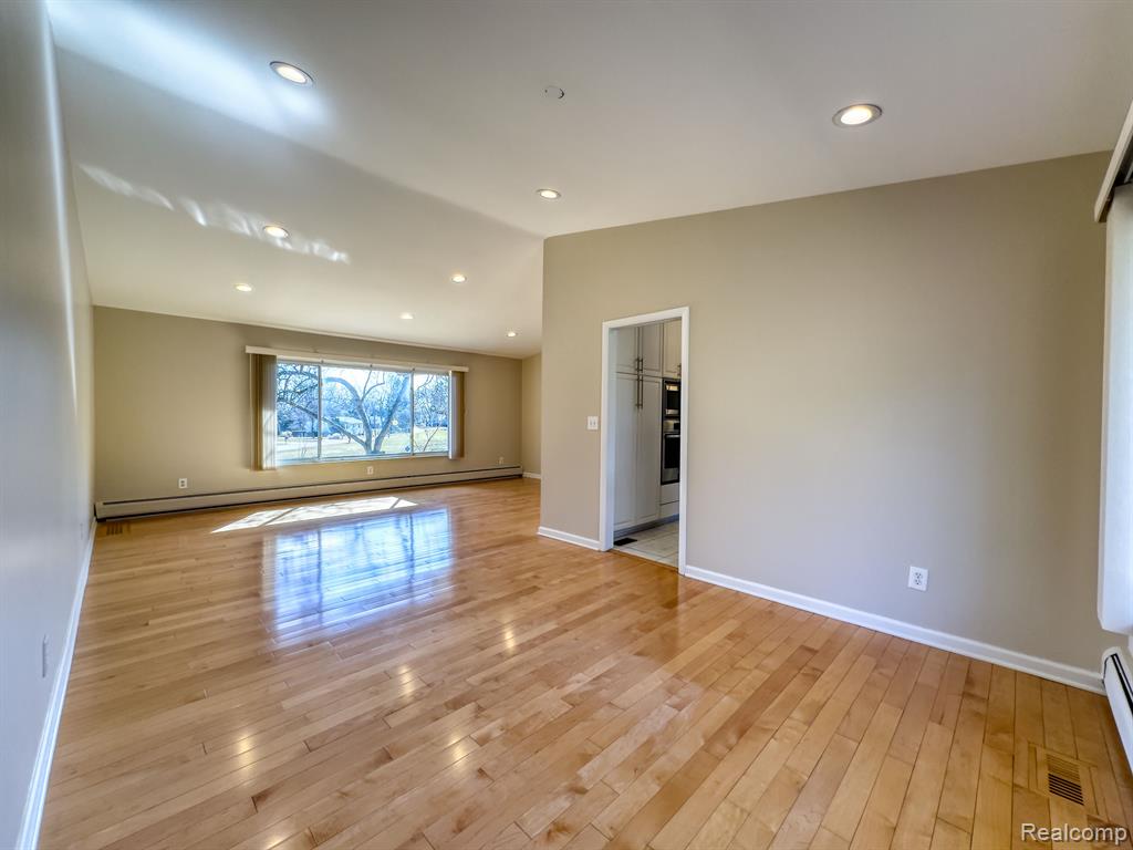 723 Foxhall Road Bloomfield Hills, MI 48304 - Photo 18 of 37