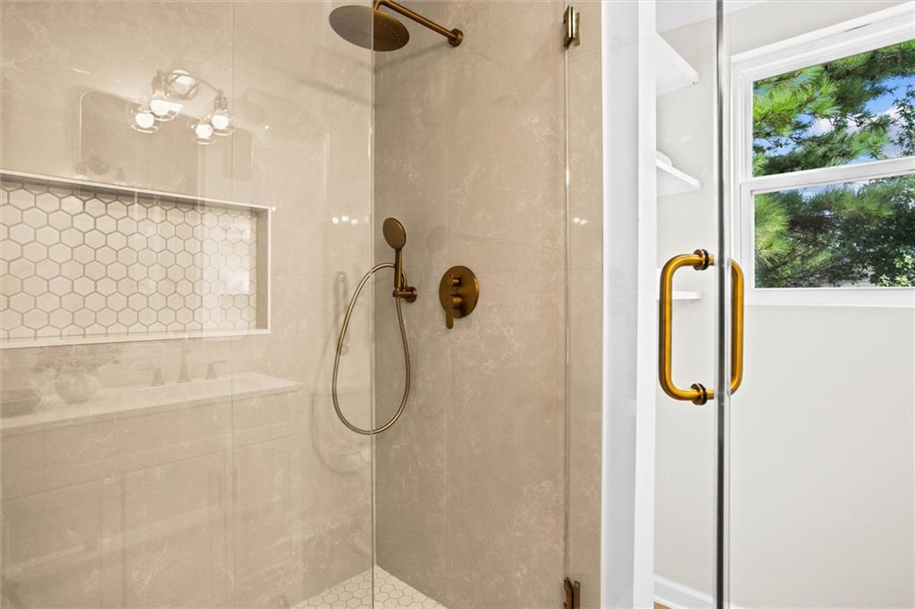 305 Hunters Trace Covington, GA 30014 - Photo 25 of 43 Gallery Image 25