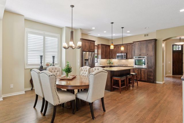 $999,999 | 25 Riley Ridge, Chanhassen, MN 55317