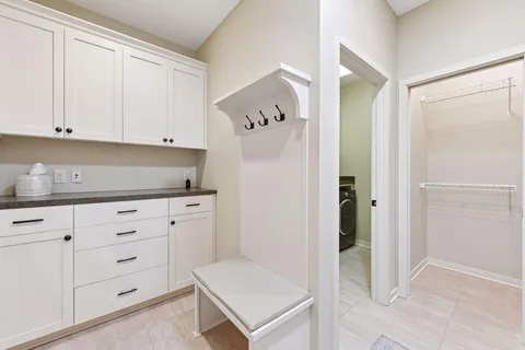 $999,999 | 25 Riley Ridge, Chanhassen, MN 55317