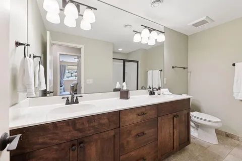 $999,999 | 25 Riley Ridge, Chanhassen, MN 55317