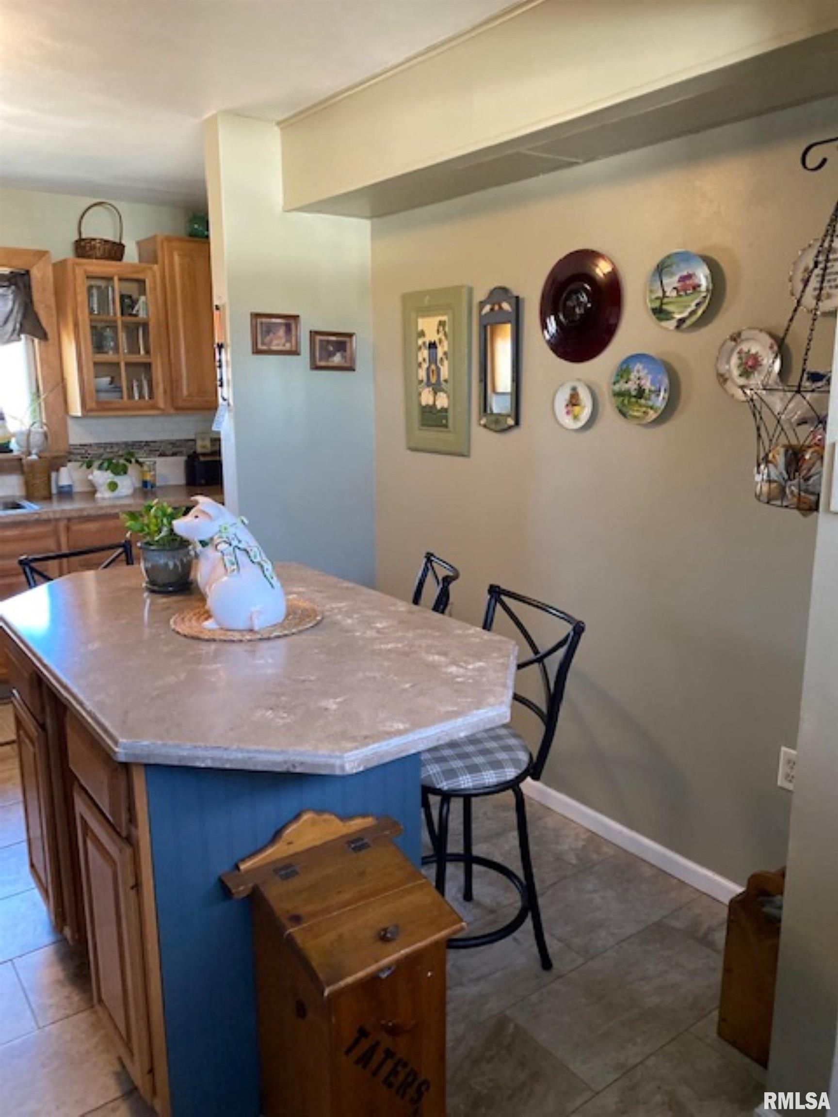 1525 Mills Cart Road Salem, IL 62881 - Photo 13 of 34 Gallery Image 13