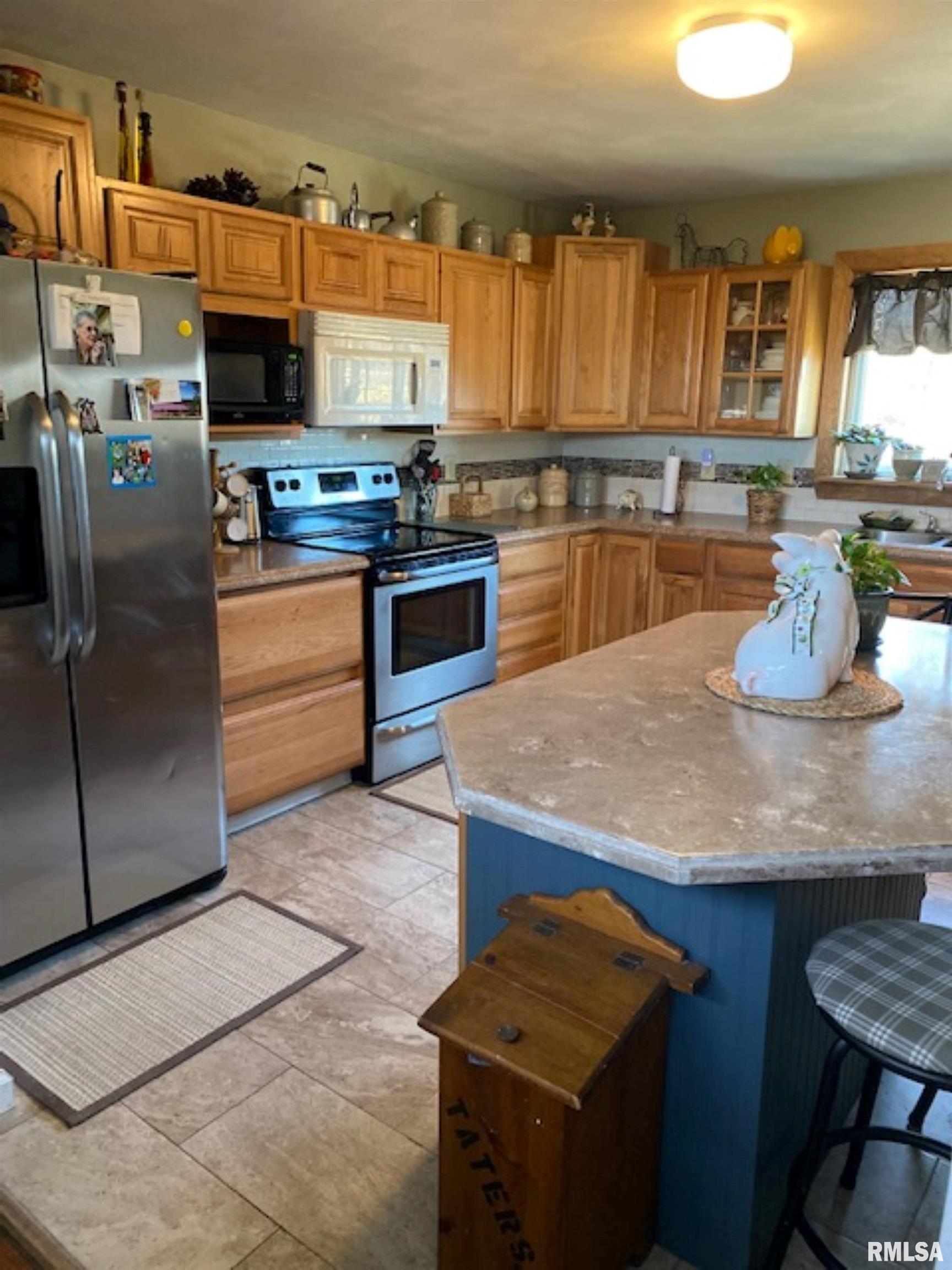 1525 Mills Cart Road Salem, IL 62881 - Photo 14 of 34 Gallery Image 14
