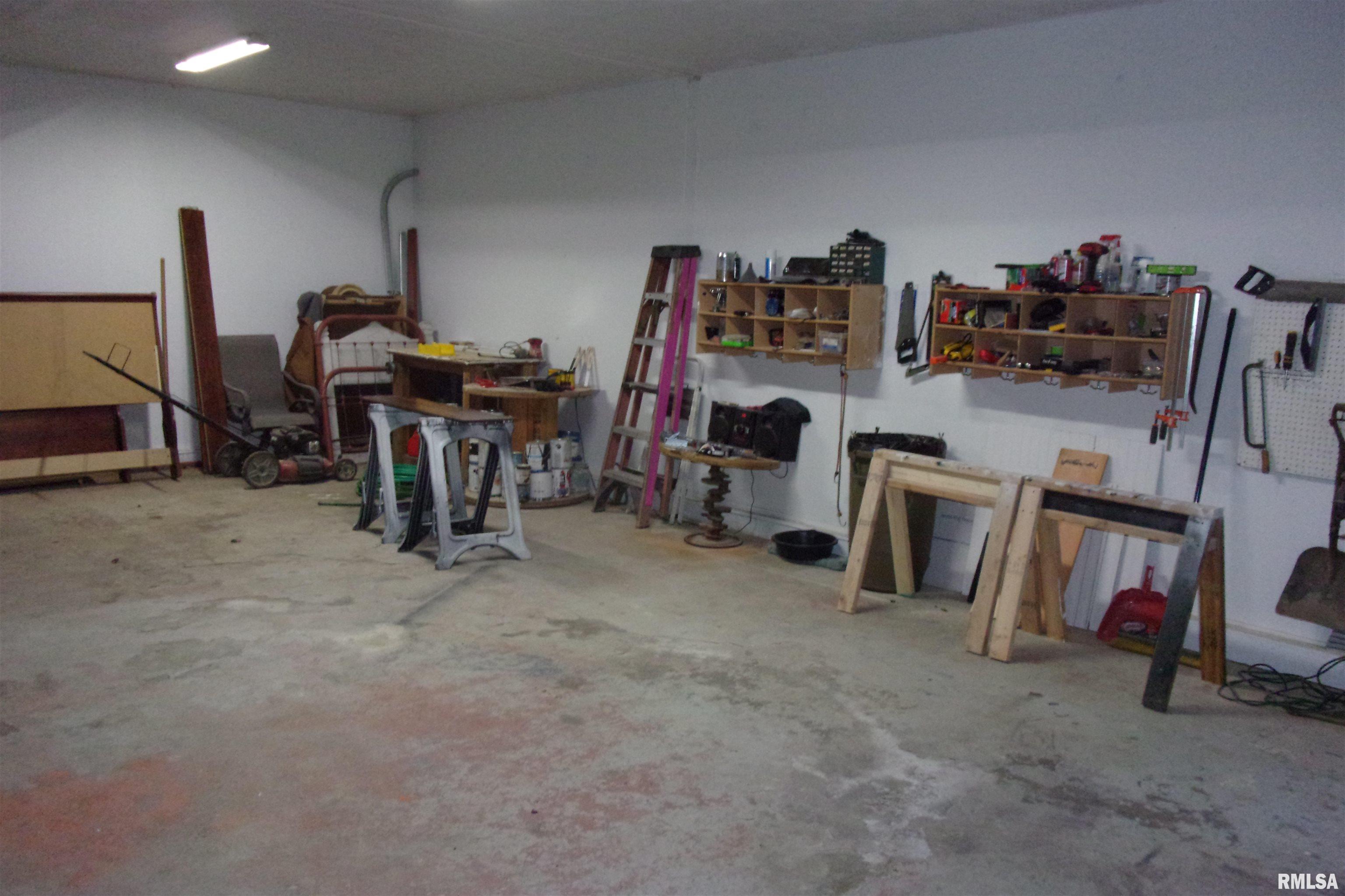1525 Mills Cart Road Salem, IL 62881 - Photo 24 of 34 Gallery Image 24