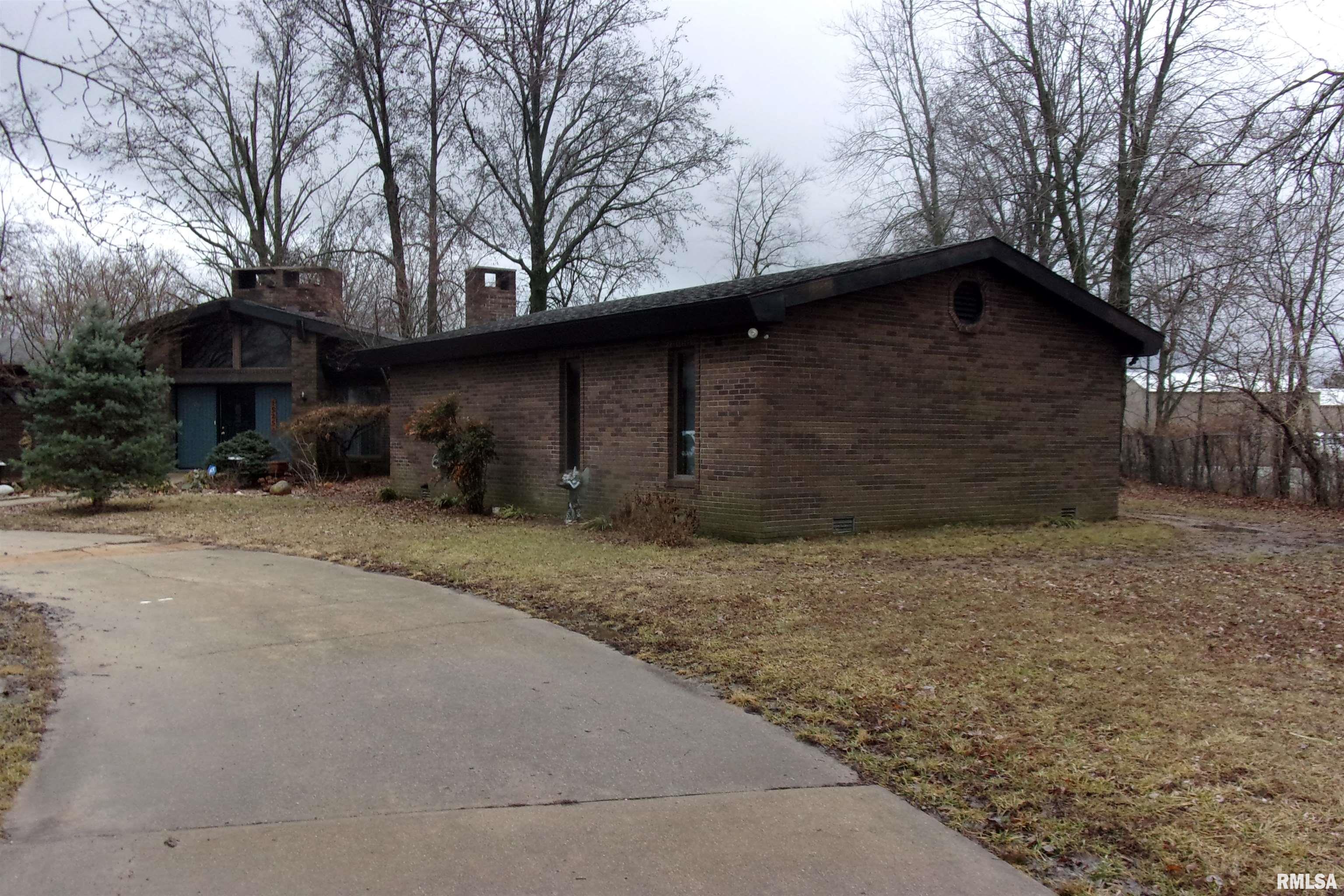 1525 Mills Cart Road Salem, IL 62881 - Photo 25 of 34 Gallery Image 25