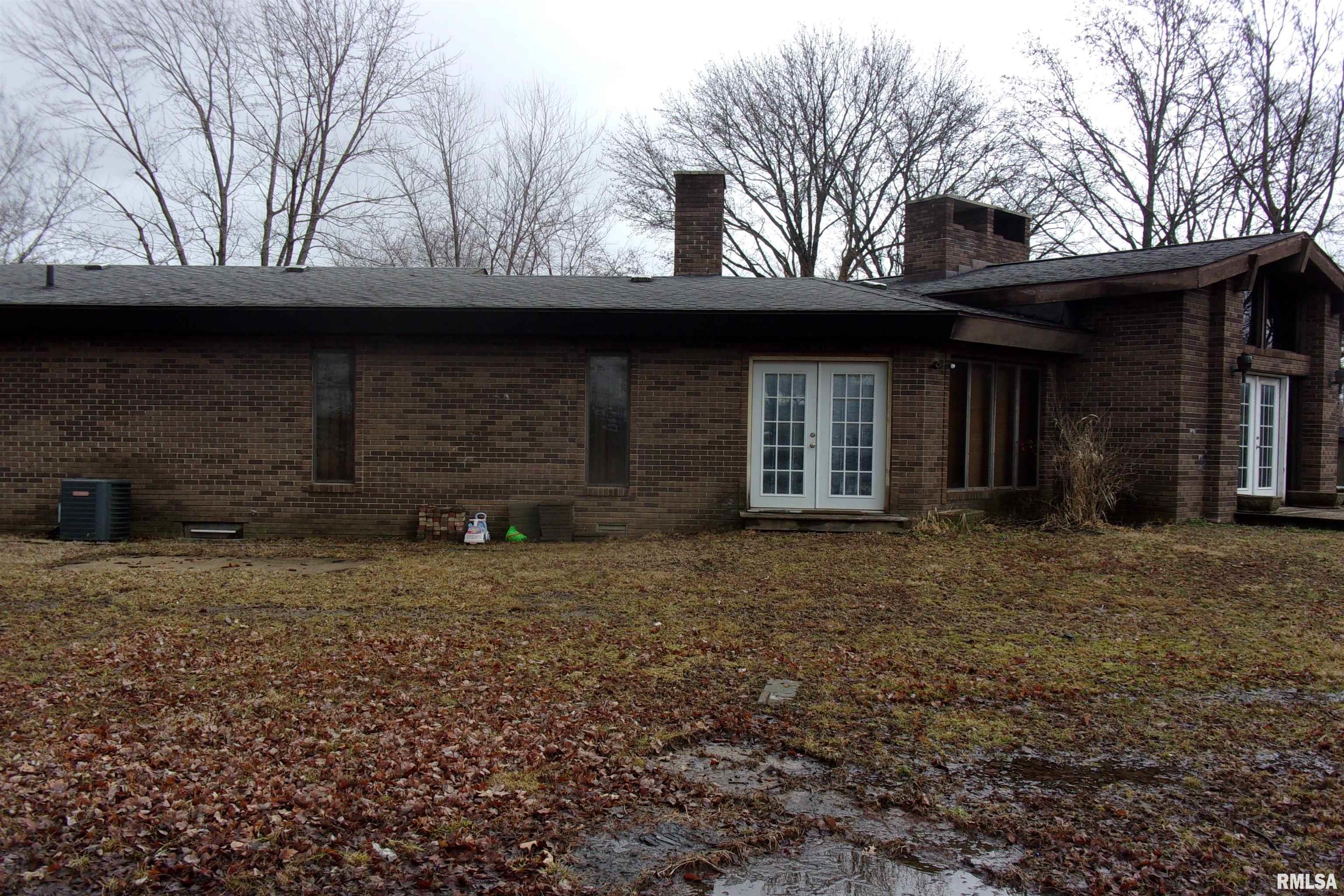 1525 Mills Cart Road Salem, IL 62881 - Photo 29 of 34 Gallery Image 29