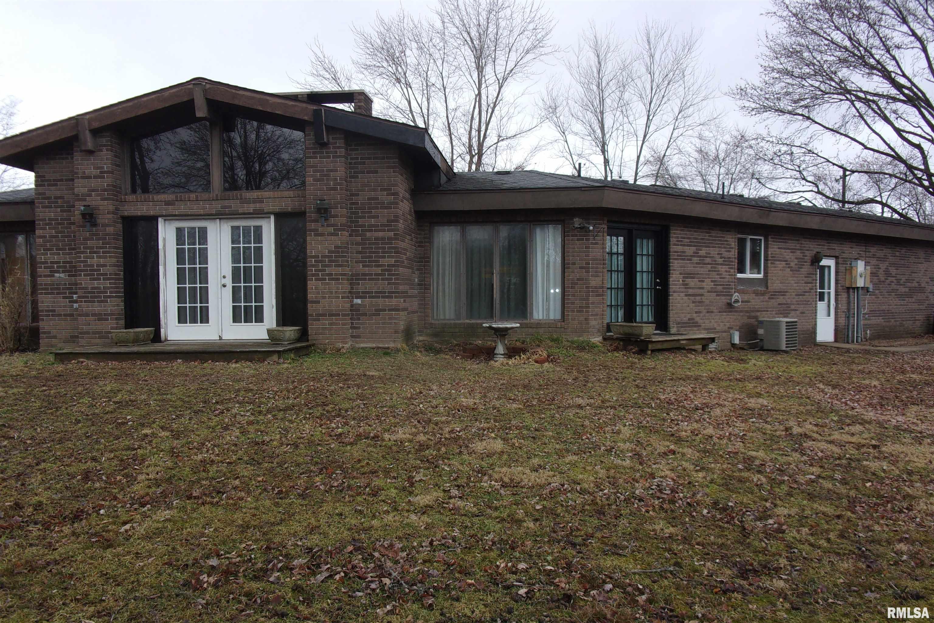 1525 Mills Cart Road Salem, IL 62881 - Photo 32 of 34 Gallery Image 32