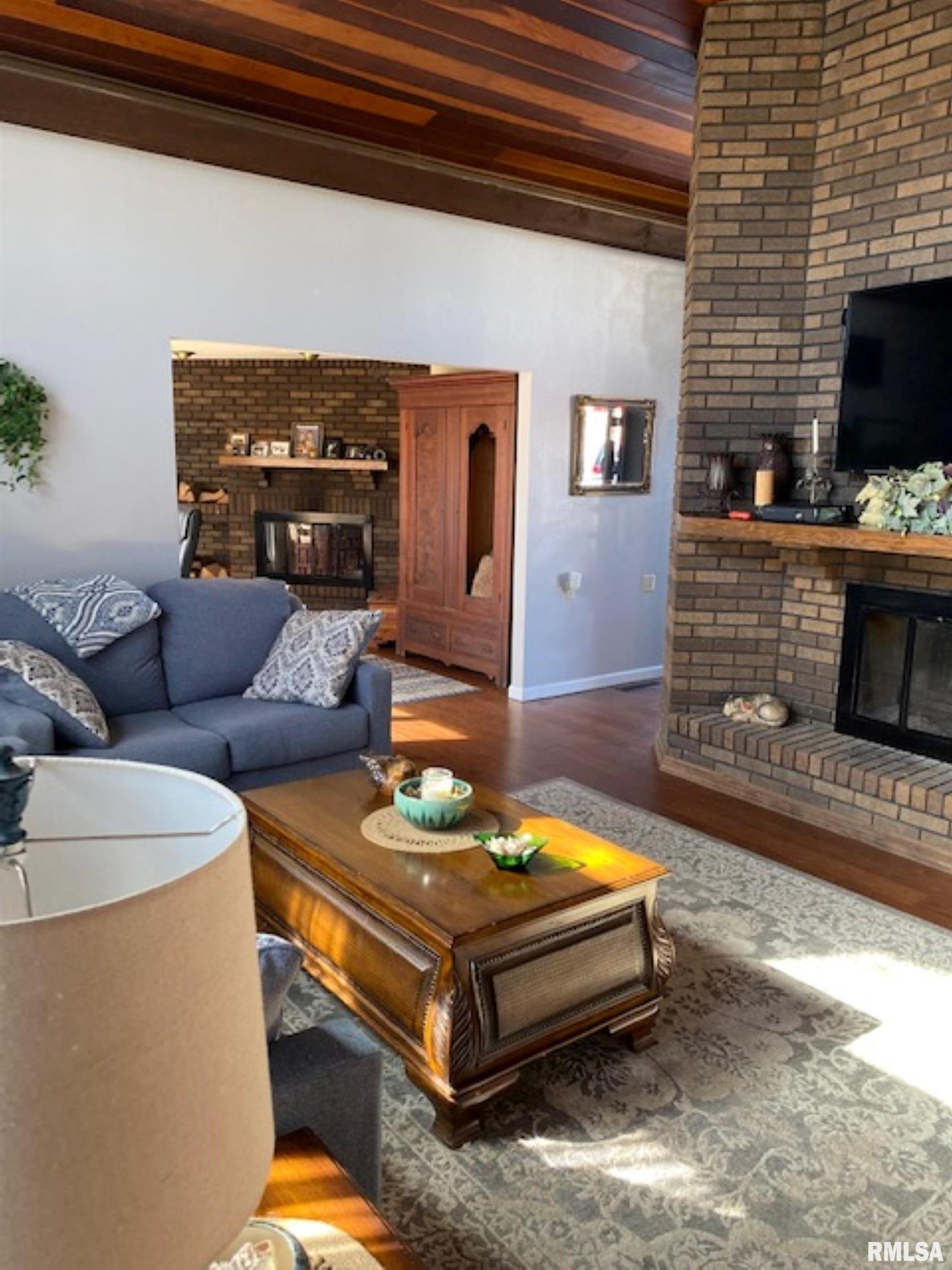 1525 Mills Cart Road Salem, IL 62881 - Photo 5 of 34 Gallery Image 5