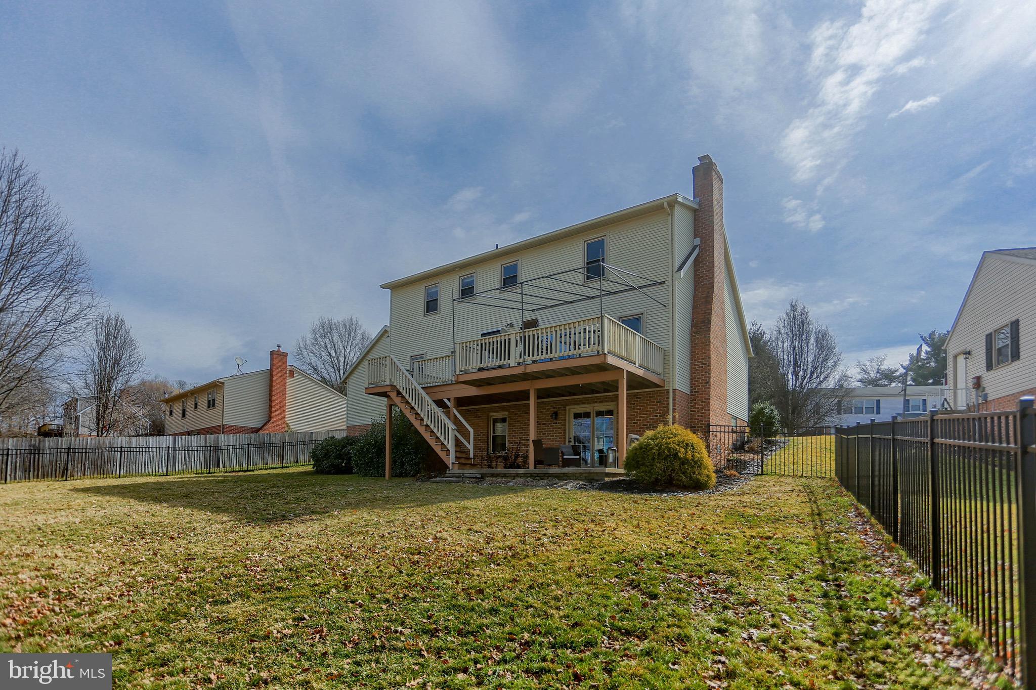 128 Lexington Road York, PA 17402 - Photo 3 of 47