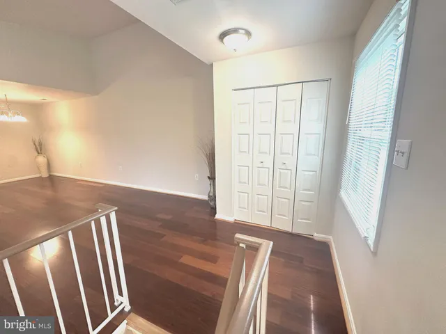 $325,000 | 10407 Paradise Court, Manassas, VA 20109