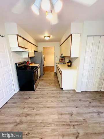 $325,000 | 10407 Paradise Court, Manassas, VA 20109