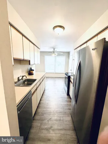 $325,000 | 10407 Paradise Court, Manassas, VA 20109