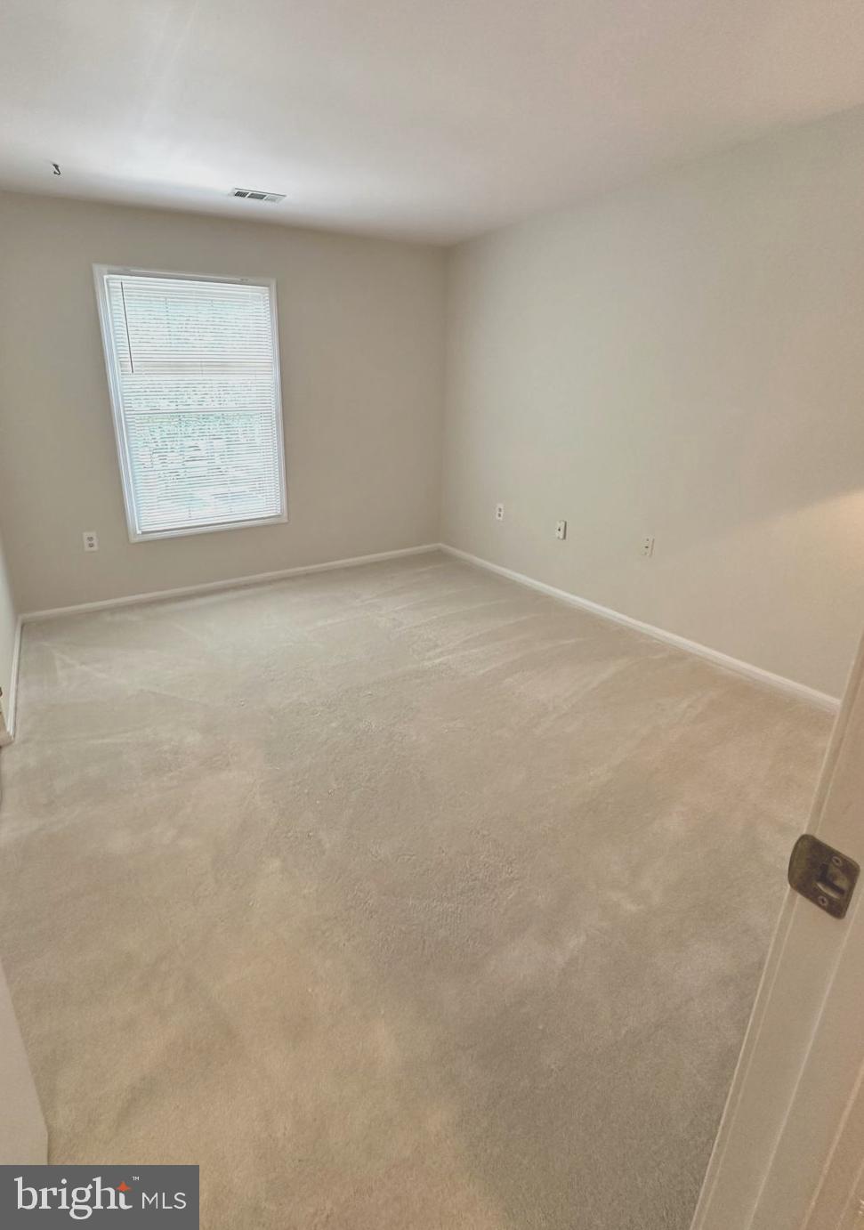 10407 Paradise Court Manassas, VA 20109 - Photo 29 of 38 2nd Bedroom