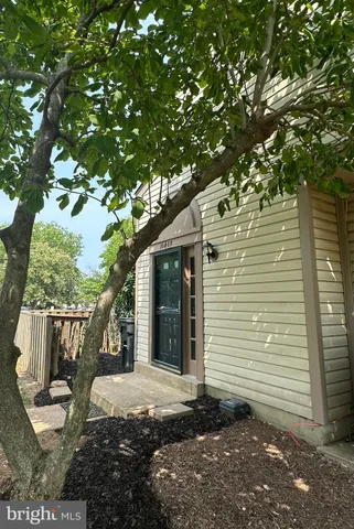 $325,000 | 10407 Paradise Court, Manassas, VA 20109