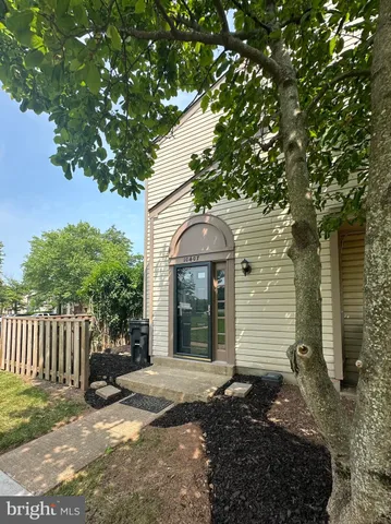 $325,000 | 10407 Paradise Court, Manassas, VA 20109