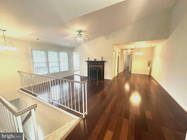 $325,000 | 10407 Paradise Court, Manassas, VA 20109