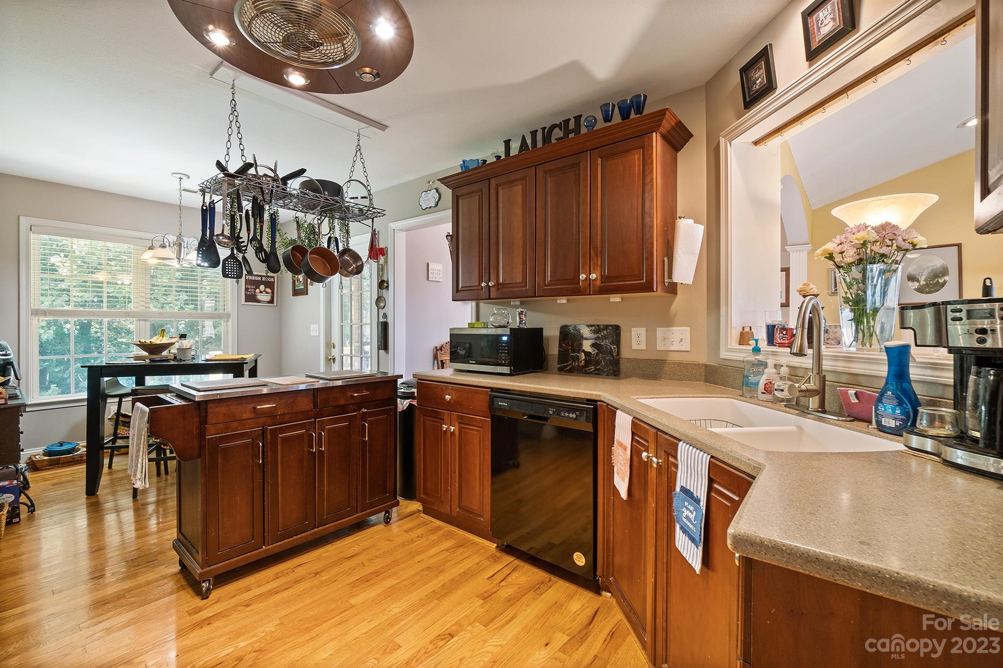 1806 Pipers Ridge Circle Conover, NC 28613 - Photo 8 of 29 Gallery Image 8