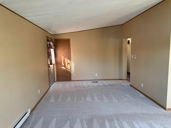 $239,900 | 2173 Eagle Drive, Freeport, IL 61032
