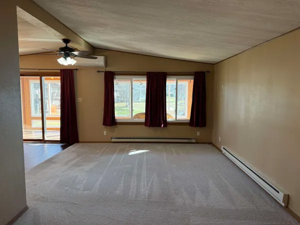$239,900 | 2173 Eagle Drive, Freeport, IL 61032