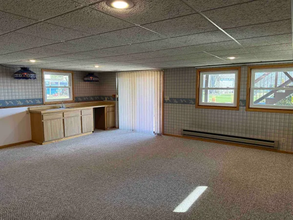 $239,900 | 2173 Eagle Drive, Freeport, IL 61032