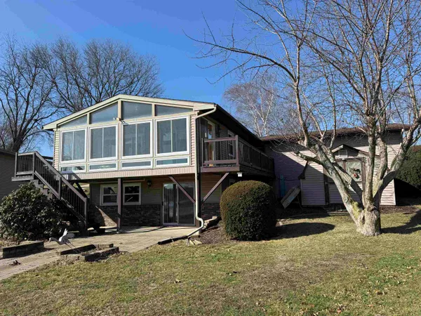 $239,900 | 2173 Eagle Drive, Freeport, IL 61032