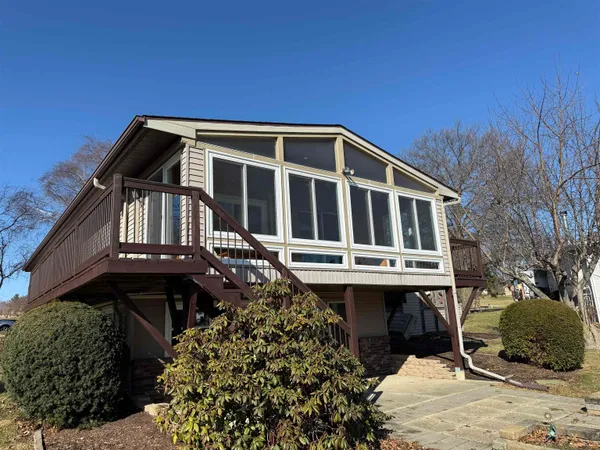 $239,900 | 2173 Eagle Drive, Freeport, IL 61032