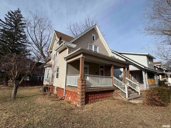 $1,499 | 2403 North Peoria Avenue, Peoria, IL 61603