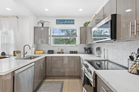 $1,200,000 | 615 Southeast 11th Avenue, Fort Lauderdale, FL 33301