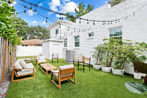 $1,200,000 | 615 Southeast 11th Avenue, Fort Lauderdale, FL 33301