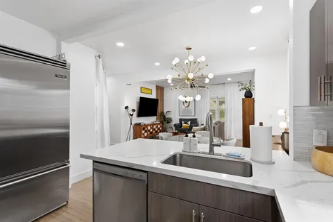 $1,200,000 | 615 Southeast 11th Avenue, Fort Lauderdale, FL 33301