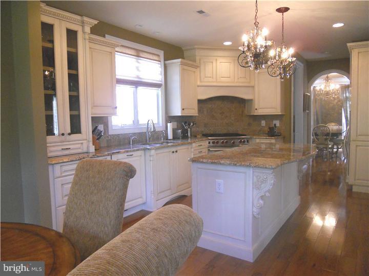 1731 Reading Road Huntingdon Valley, PA 19006 - Photo 2 of 13 Kitchen