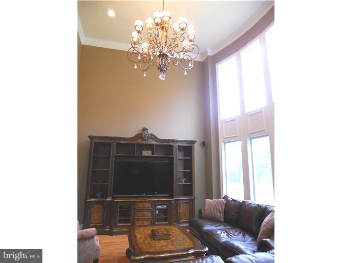 1731 Reading Road Huntingdon Valley, PA 19006 - Photo 6 of 13 Family Room