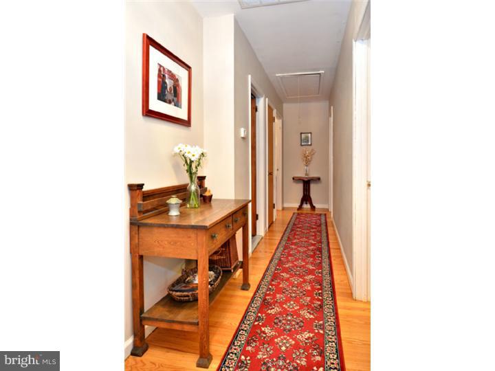568 West Valley Road Wayne, PA 19087 - Photo 13 of 24 Hallway