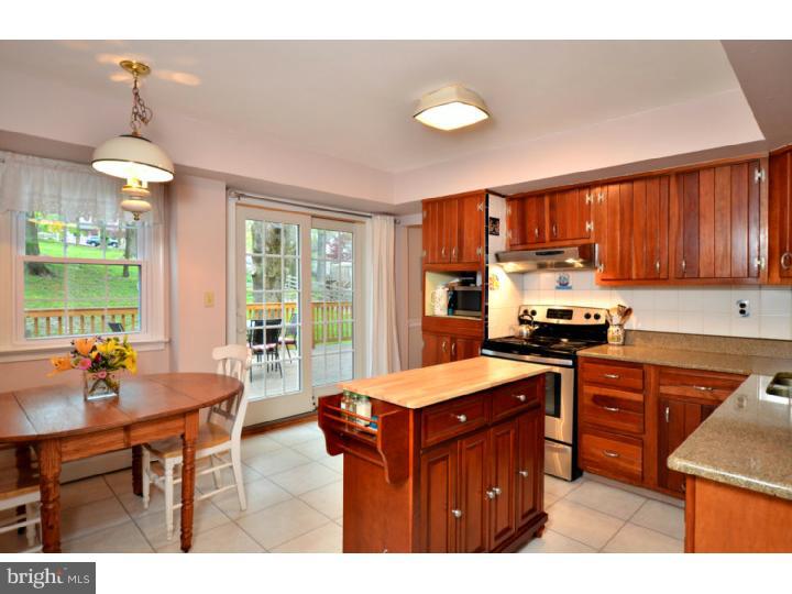 568 West Valley Road Wayne, PA 19087 - Photo 4 of 24 Kitchen