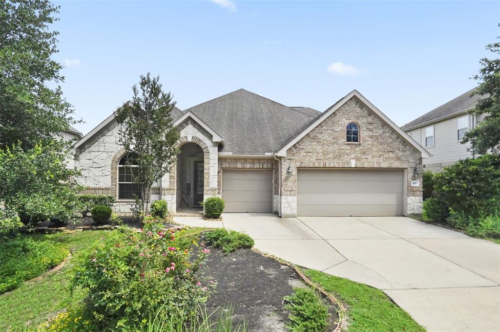 102 North Victoriana Cir