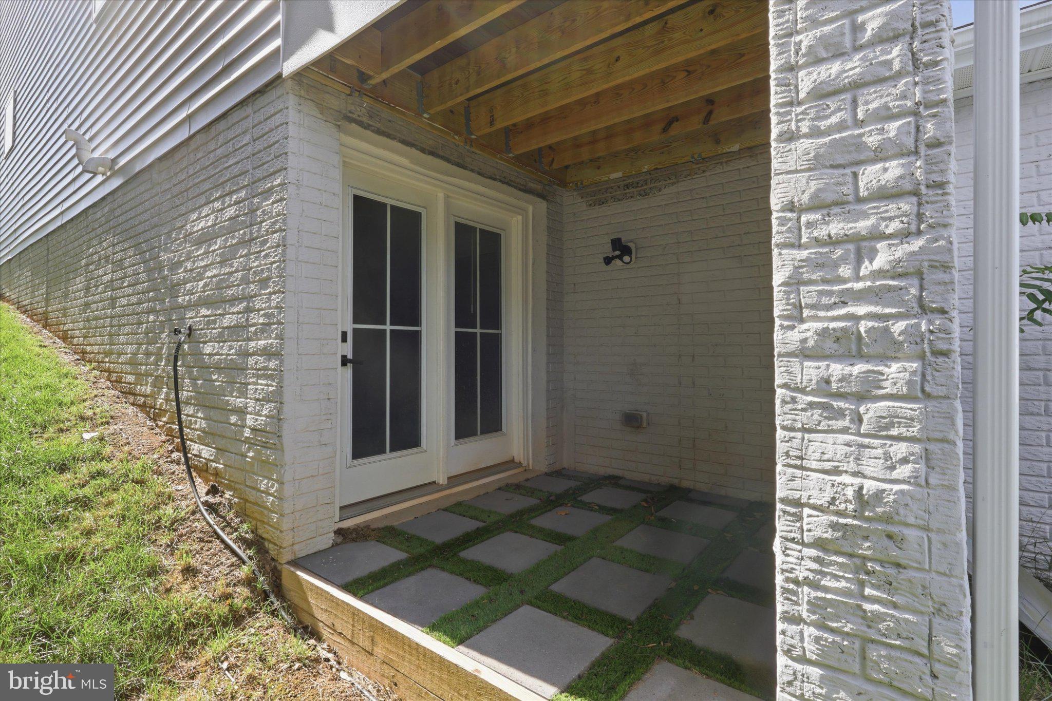 21839 Clarksburg Road Clarksburg, MD 20841 - Photo 29 of 39 Patio