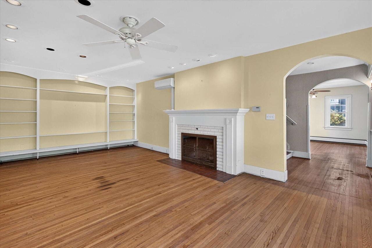415 Ridgeway Street St. Joseph, MI 49085 - Photo 10 of 35 Gallery Image 10