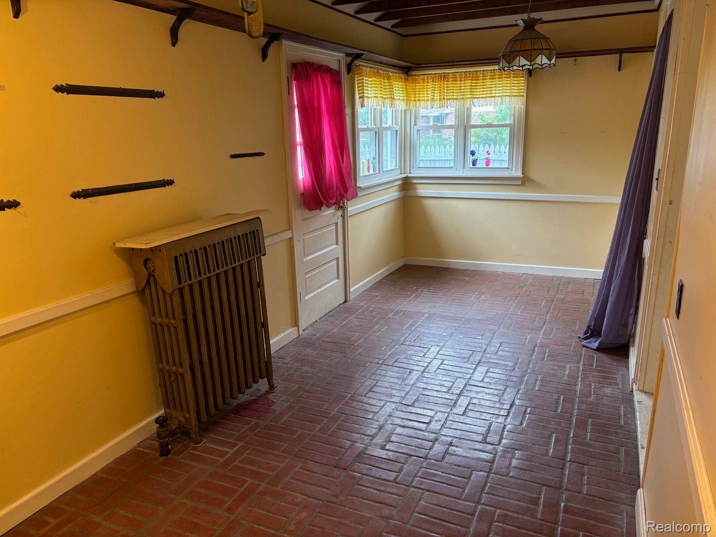 4178 Belsay Road Burton, MI 48519 - Photo 14 of 28 Gallery Image 14