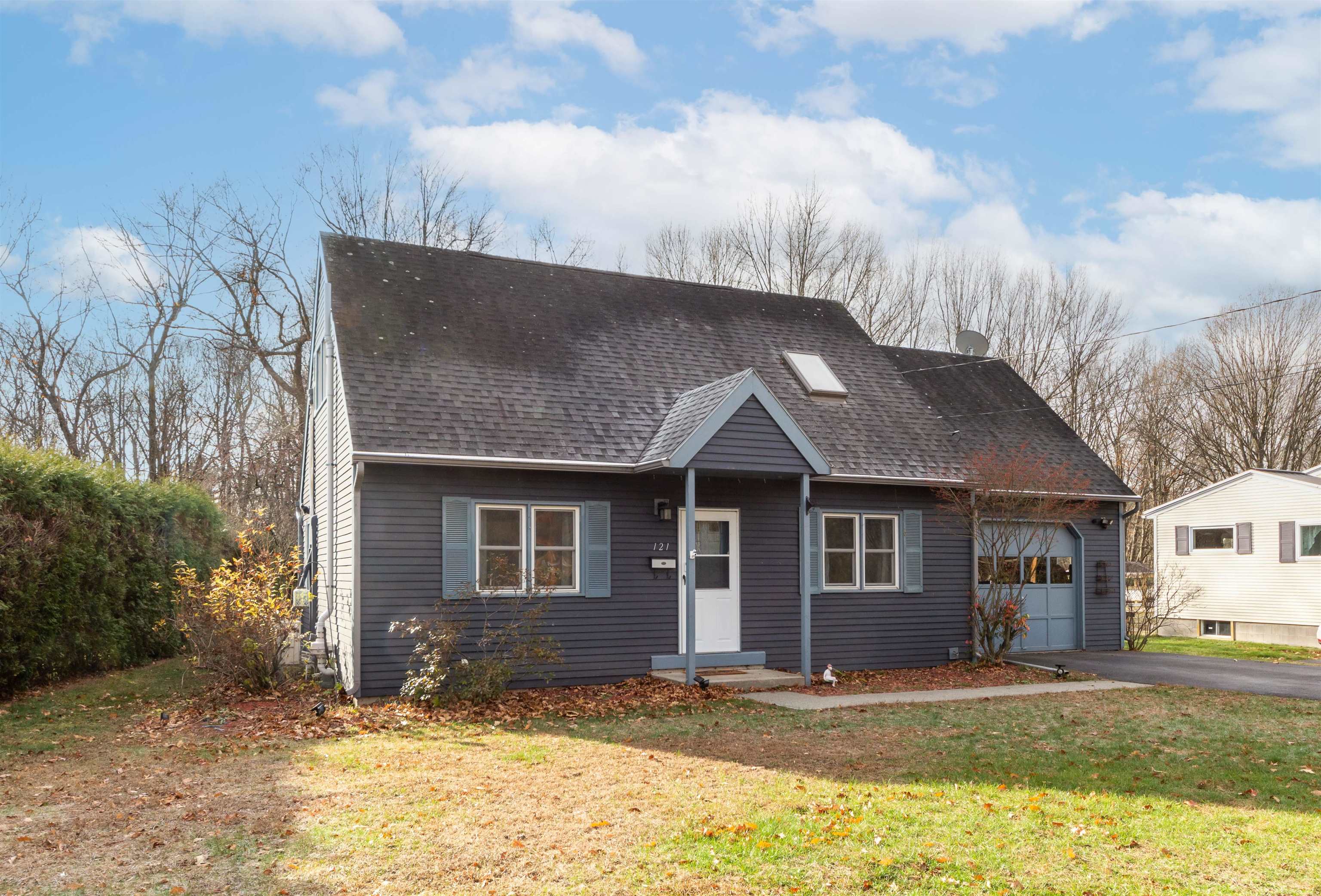 121 Kirby Road South Burlington, VT 05403 - Photo 1 of 25 Gallery Image 1