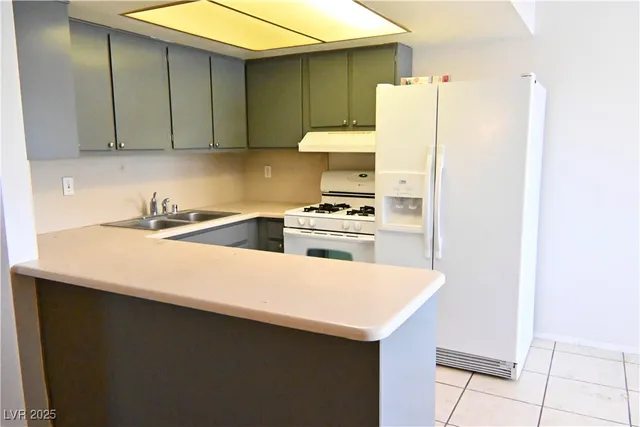 $1,200 | 2241 North Jones Boulevard, Unit 4, Las Vegas, NV 89108