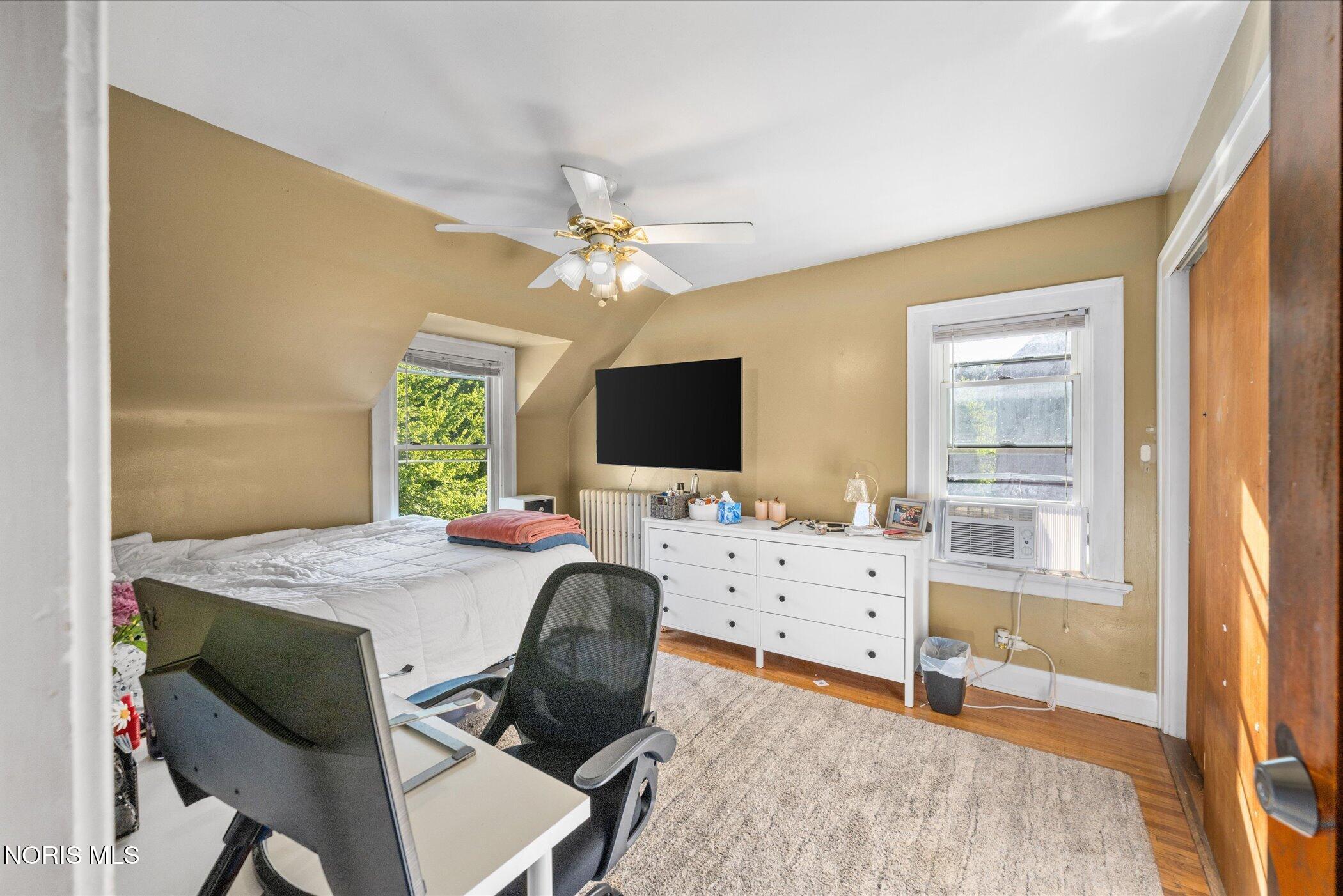 2119 Kensington Road Toledo, OH 43607 - Photo 18 of 25 Gallery Image 18