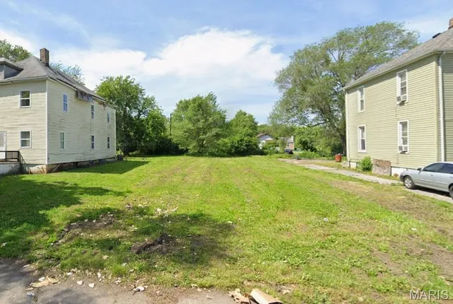 $15,000 | 3312 Market Avenue, East St. Louis, IL 62207