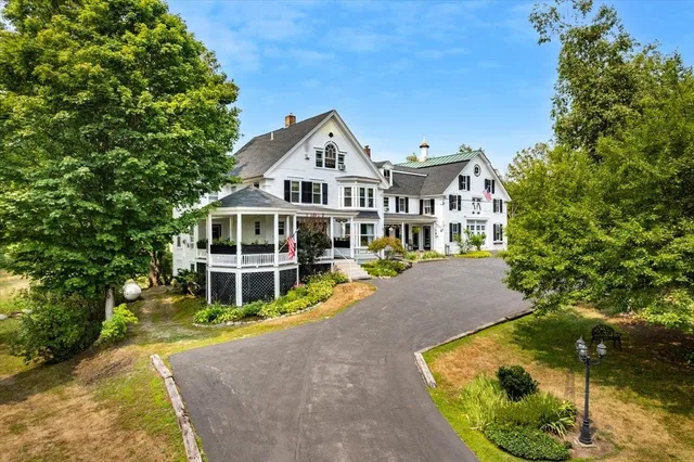 $1,300,000 | 5 Greenhouse Lane, Bradford, NH 03221